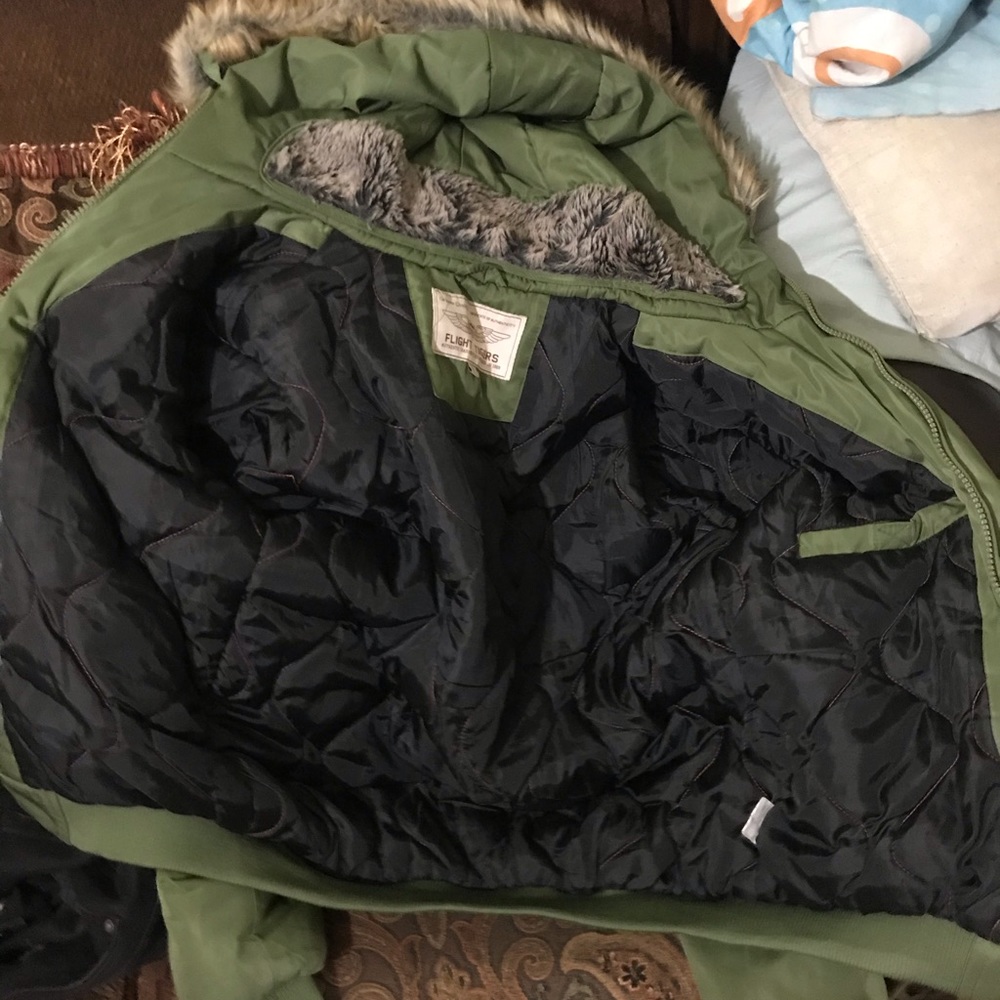 Winter jacket - Picture 3 of 5
